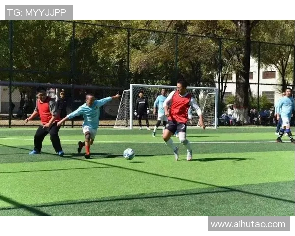 大连小足球星奋勇逐梦绿茵场展少年风采点燃城市足球激情 大连小足球星奋勇逐梦绿茵场展少年风采点燃城市足球激情