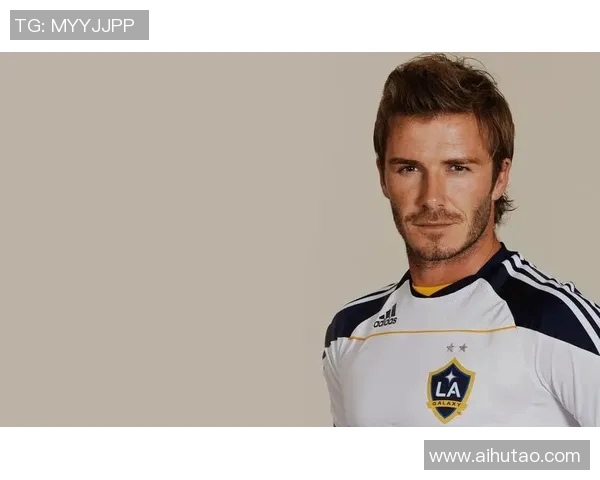 与足球巨星同框合影 时光定格的荣耀瞬间