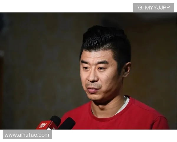 中国足球球星全面简历分析与职业生涯回顾